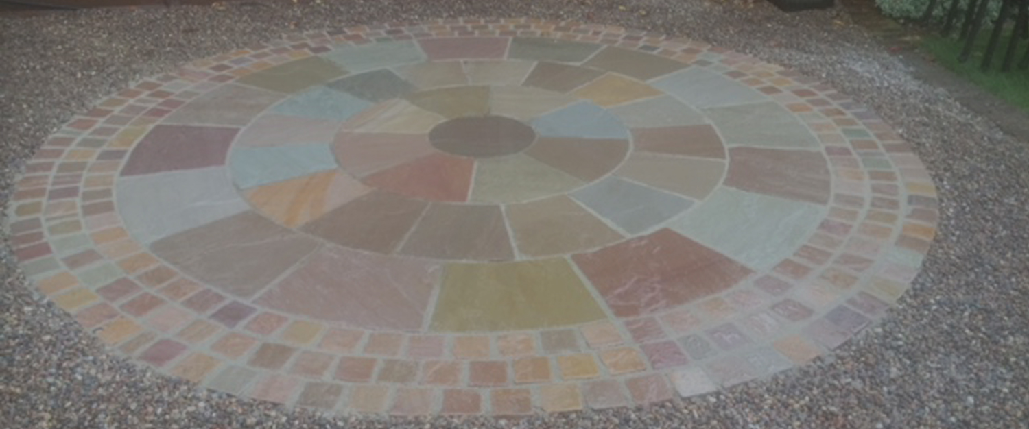 Round patio feature