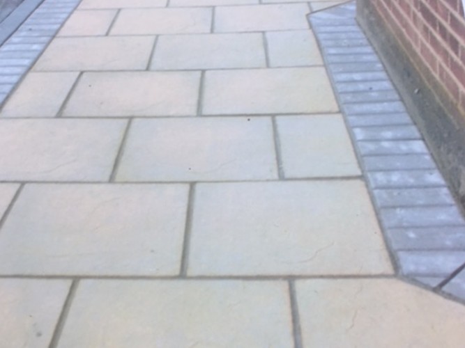 Patio with block border